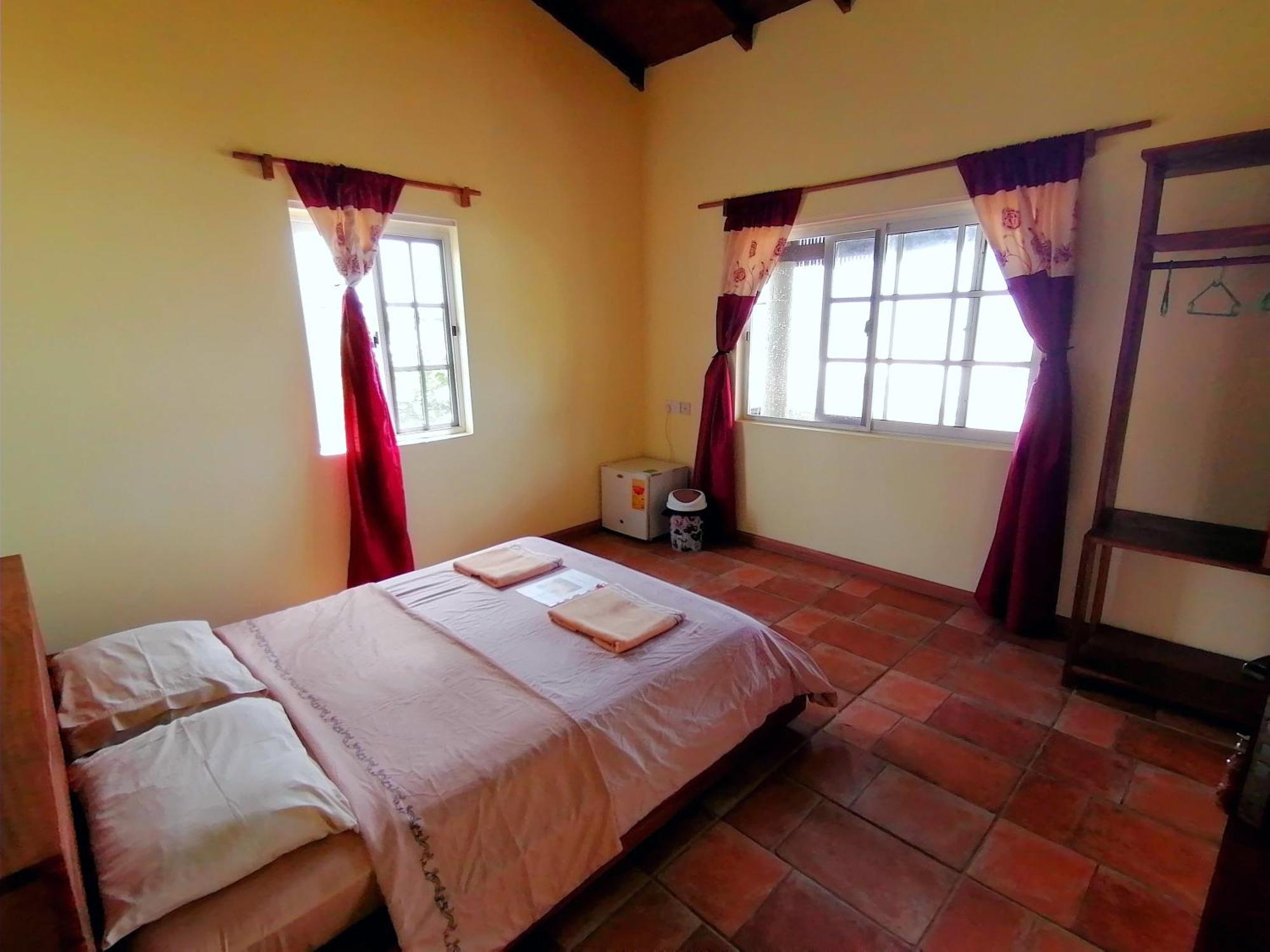 Afro Beach Eco Resort Butre Phòng bức ảnh