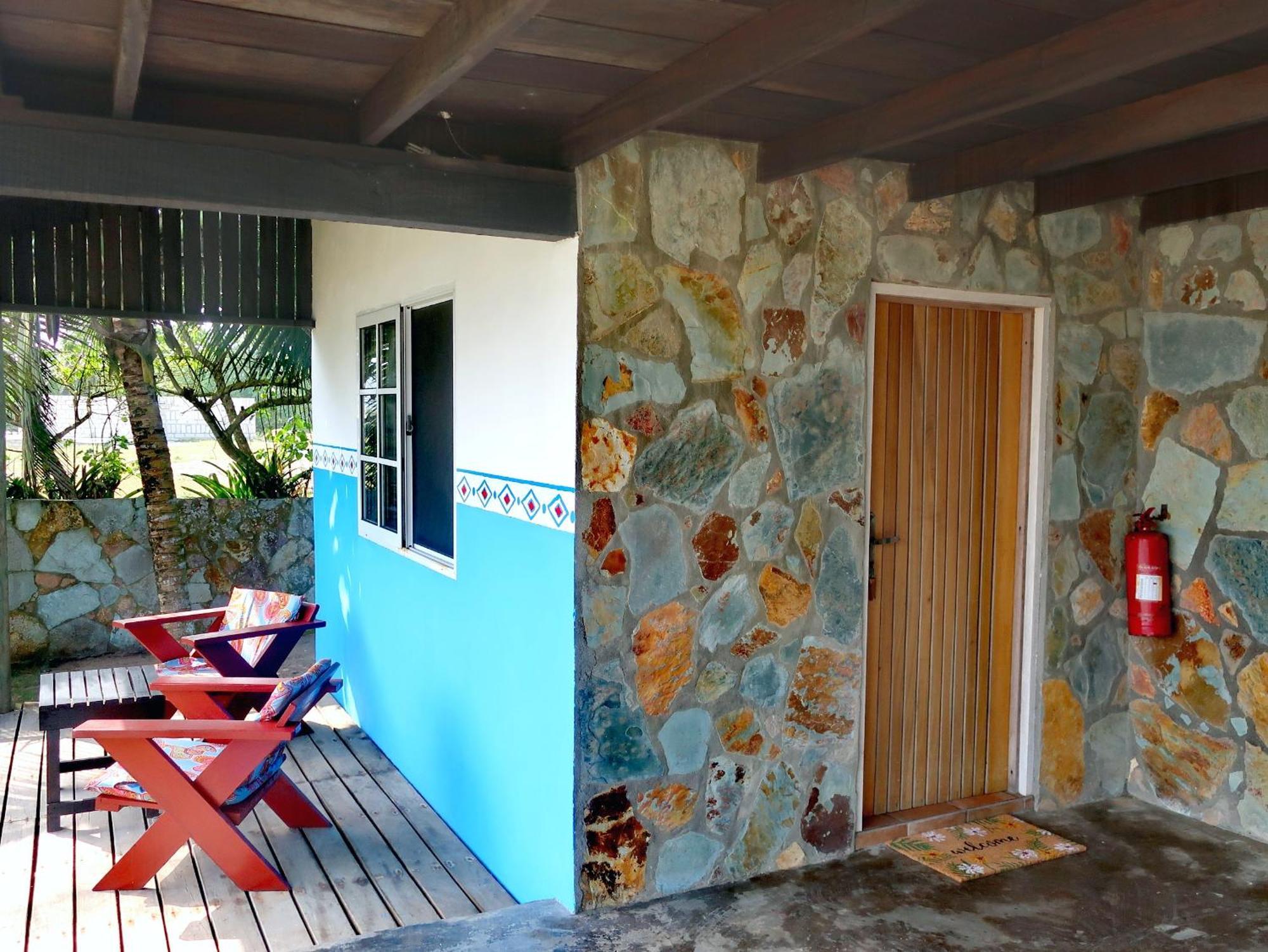 Afro Beach Eco Resort Butre Phòng bức ảnh